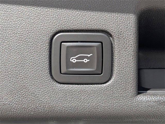 Used 2018 Chevrolet Equinox Premier image 13