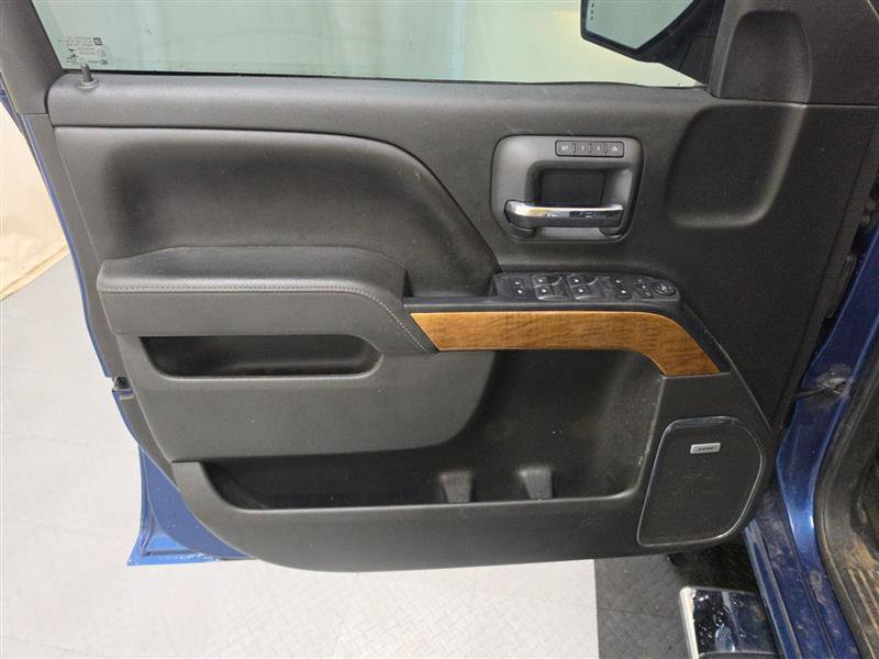 Used 2015 Chevrolet Silverado 1500 LTZ w/ LTZ Plus Package AWD/4WD image 10