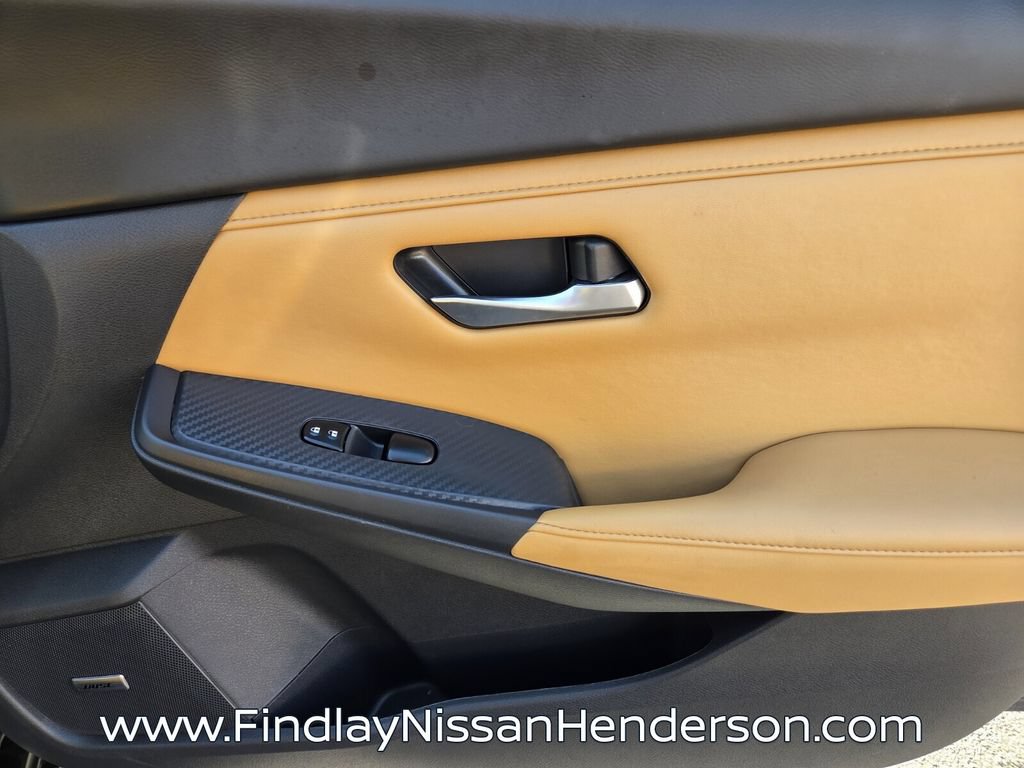 Used 2025 Nissan Sentra SV w/ SV Premium Package FWD image 19