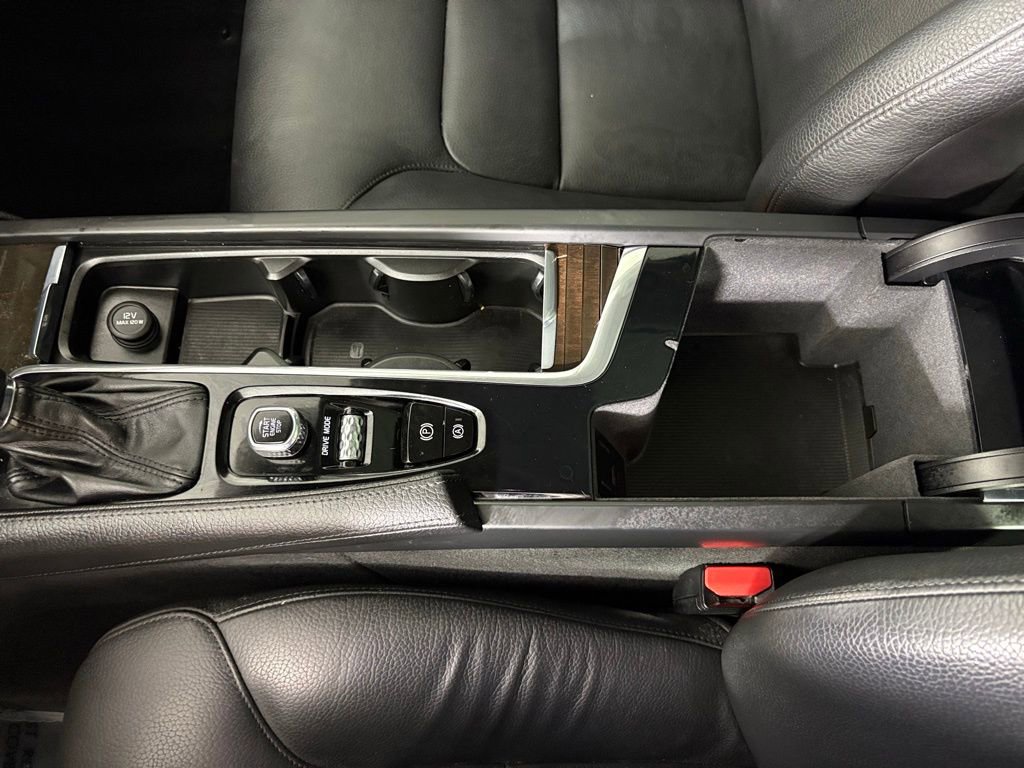 Used 2018 Volvo S90 T5 Momentum w/ Convenience Package image 31