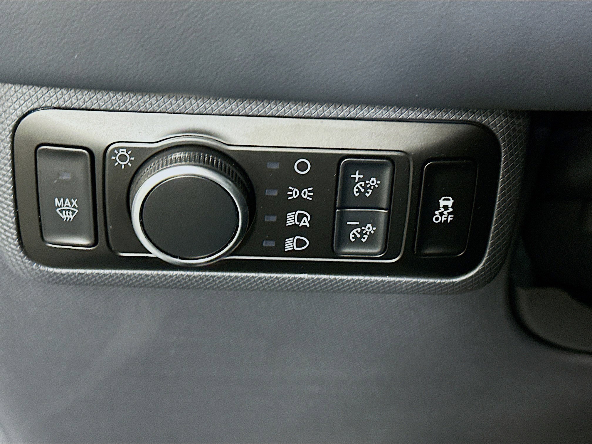 Used 2024 Ford Mustang Mach-E Select RWD image 17