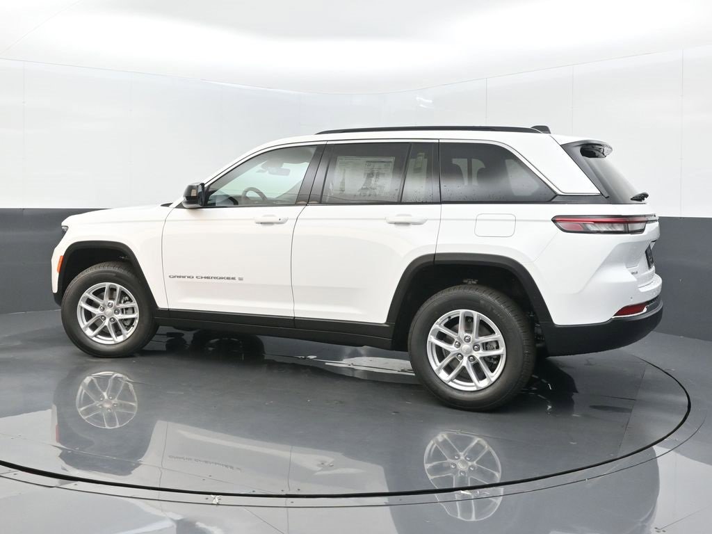 New 2025 Jeep Grand Cherokee Laredo X w/ Luxury Tech Group I image 5