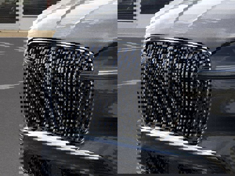 New 2026 Lincoln Aviator AWD image 17