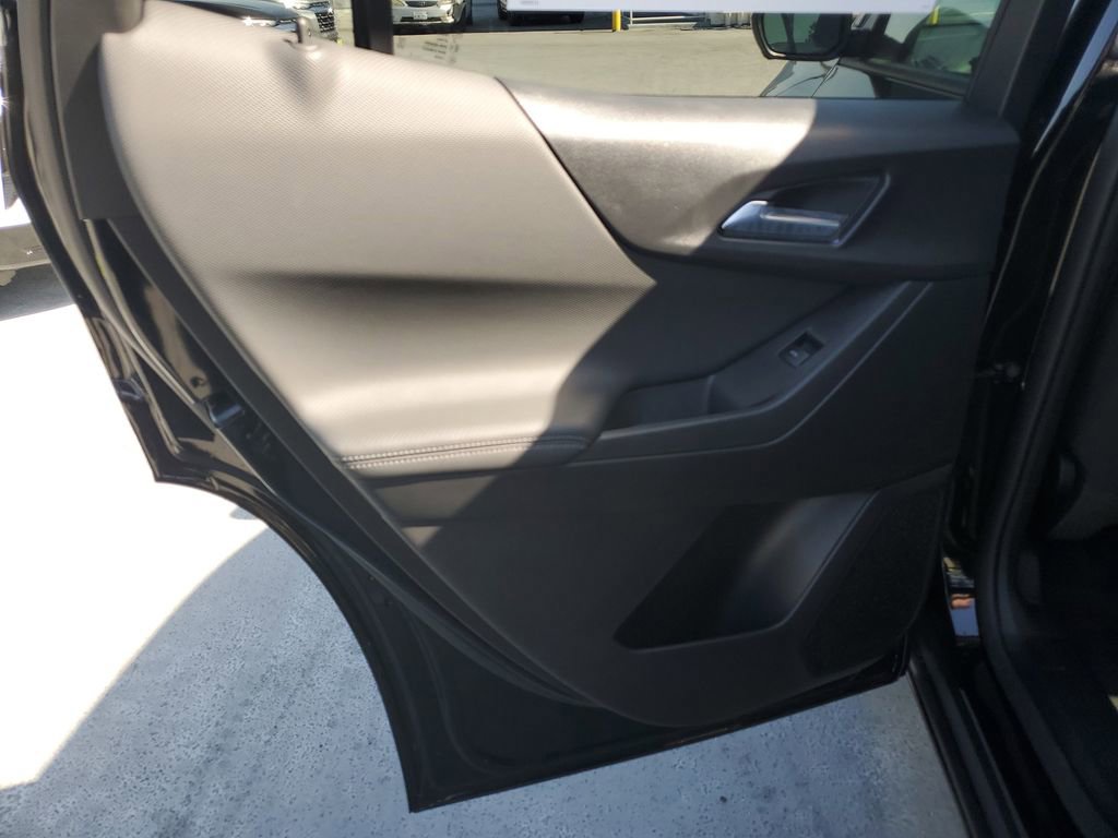 New 2026 Chevrolet Equinox LT w/ Midnight Edition image 14