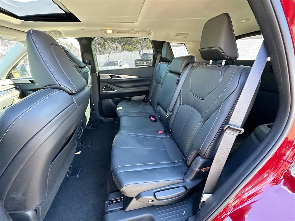 Used 2026 INFINITI QX60 Luxe w/ Cargo Package image 27