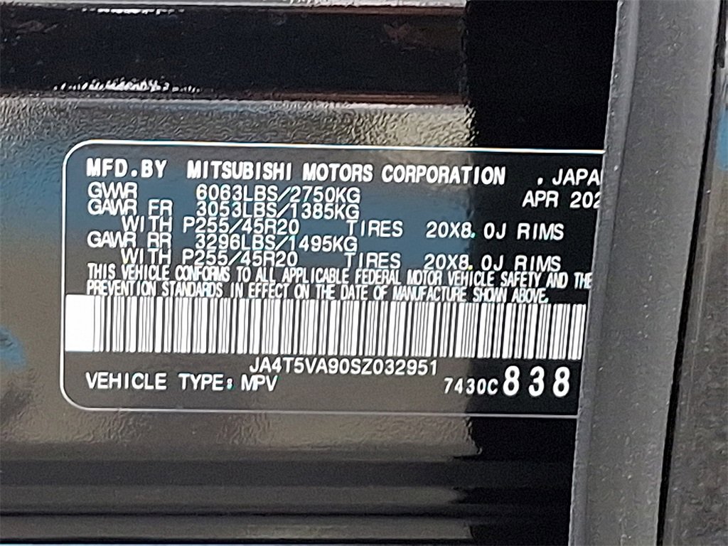 New 2025 Mitsubishi Outlander SE image 10