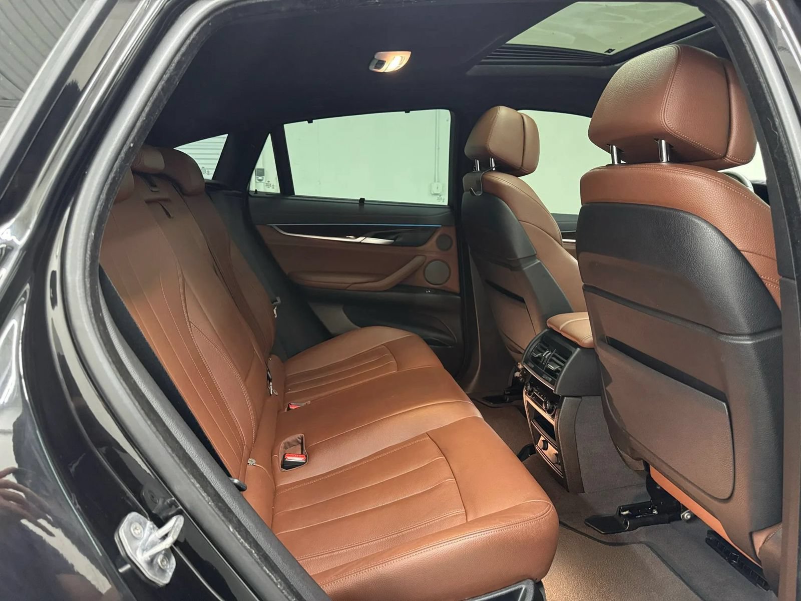 Used 2017 BMW X6 xDrive50i AWD/4WD image 16