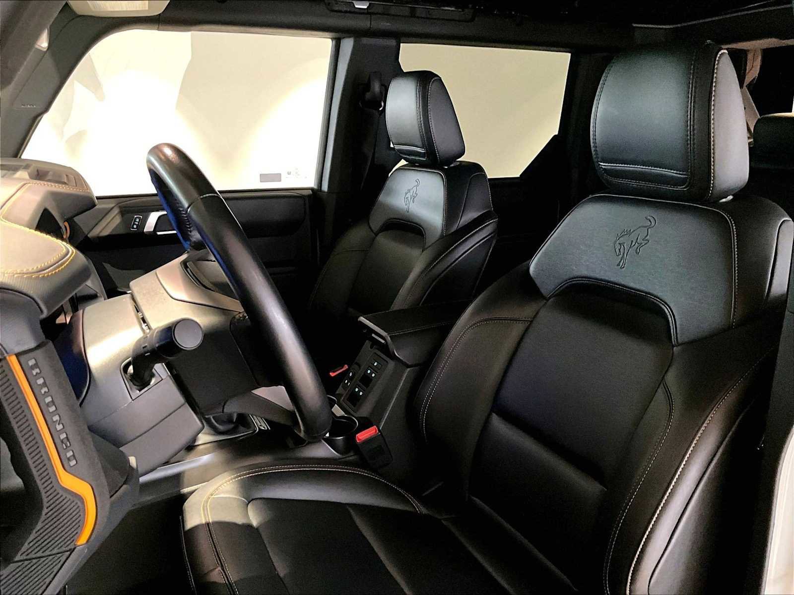 Used 2024 Ford Bronco Badlands image 8