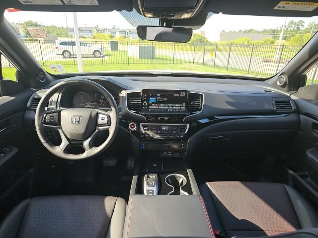 Used 2025 Honda Ridgeline Black Edition image 35