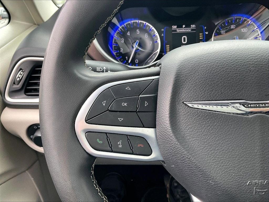 Used 2023 Chrysler Voyager LX FWD image 22