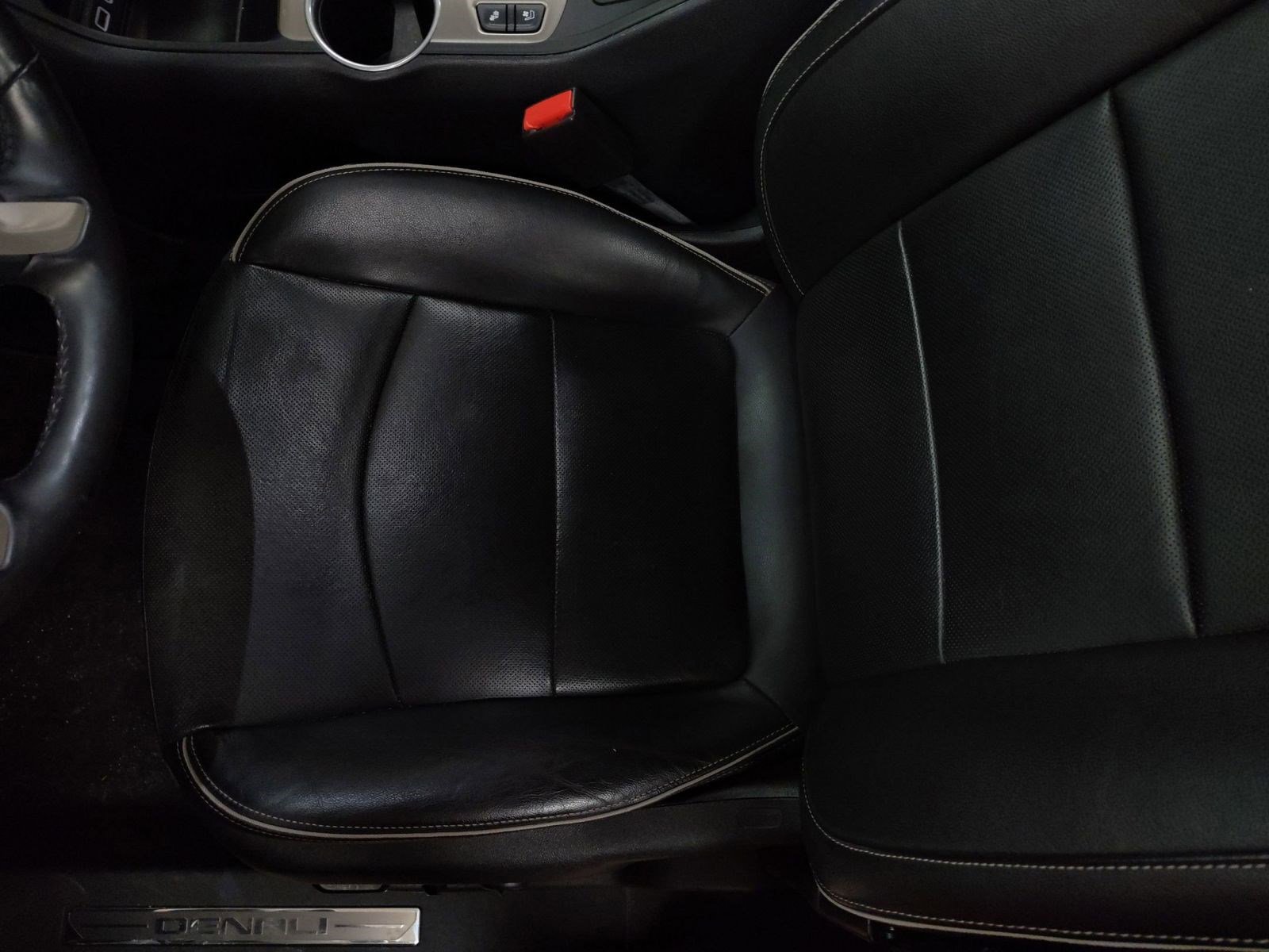 Used 2020 GMC Terrain Denali w/ Denali Premium Package image 18