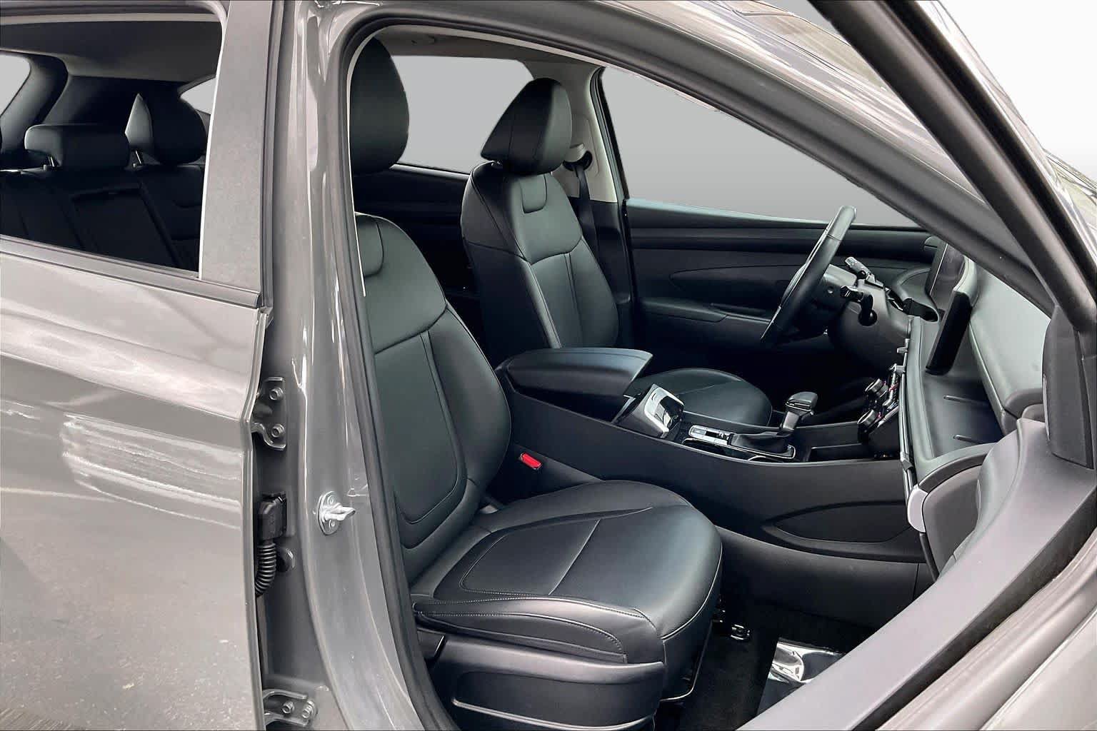 Certified 2025 Hyundai Tucson SEL AWD/4WD image 9