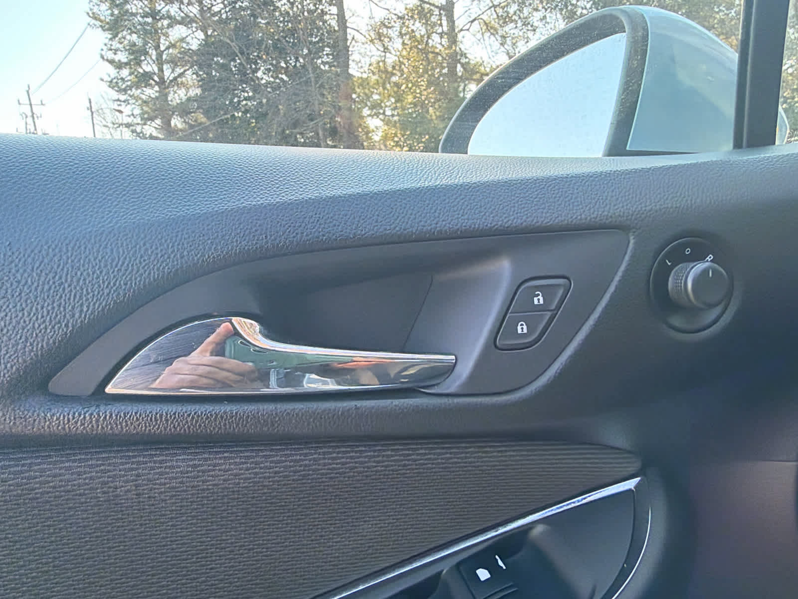 Used 2017 Chevrolet Cruze LT image 18