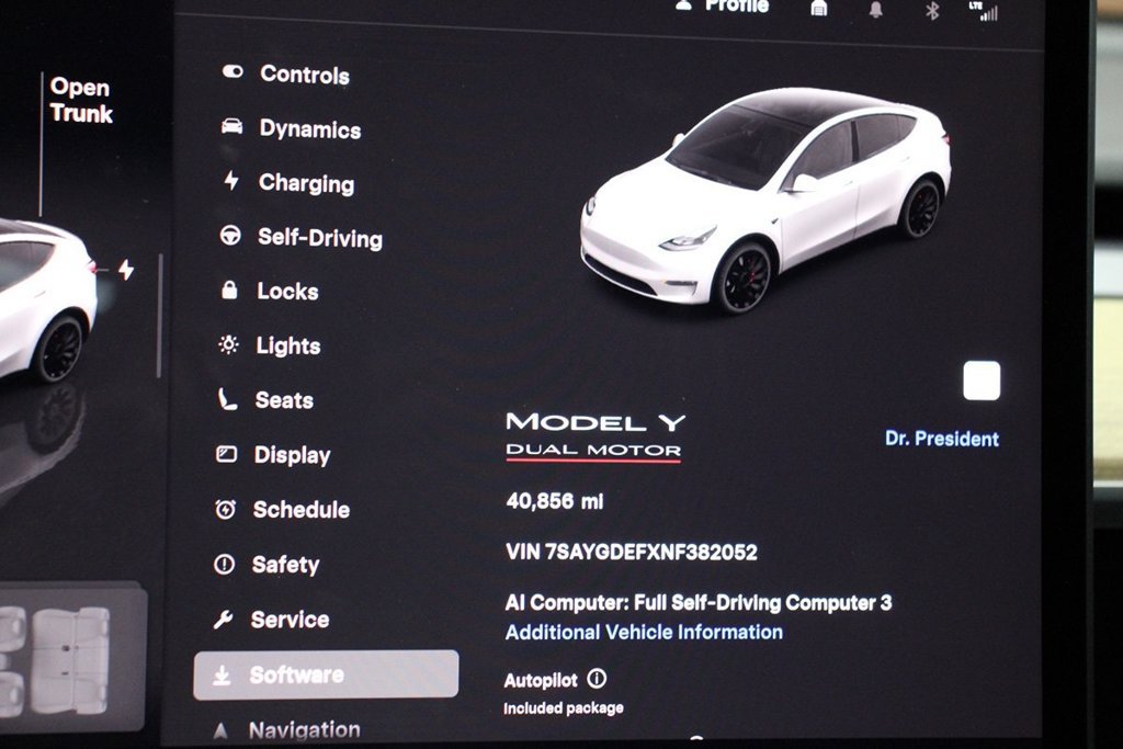 Used 2022 Tesla Model Y Performance AWD/4WD image 17
