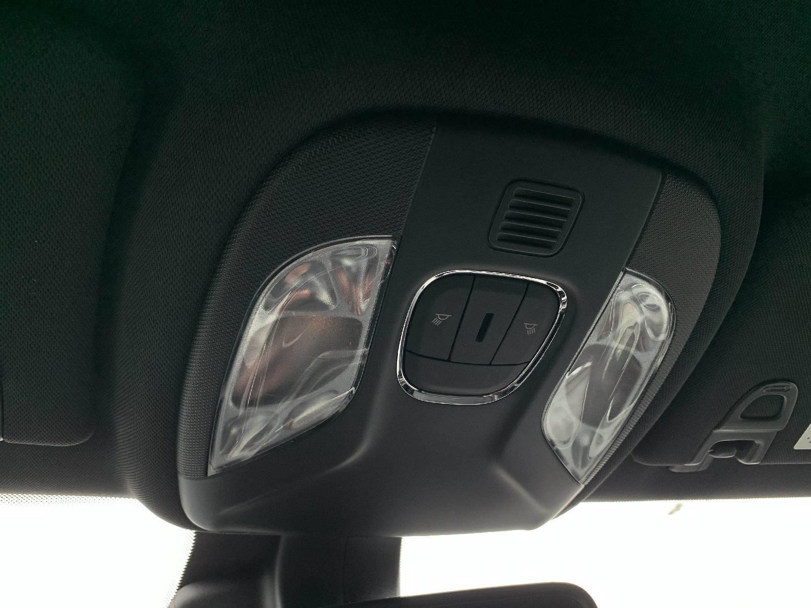 Used 2023 Jeep Compass Limited image 28