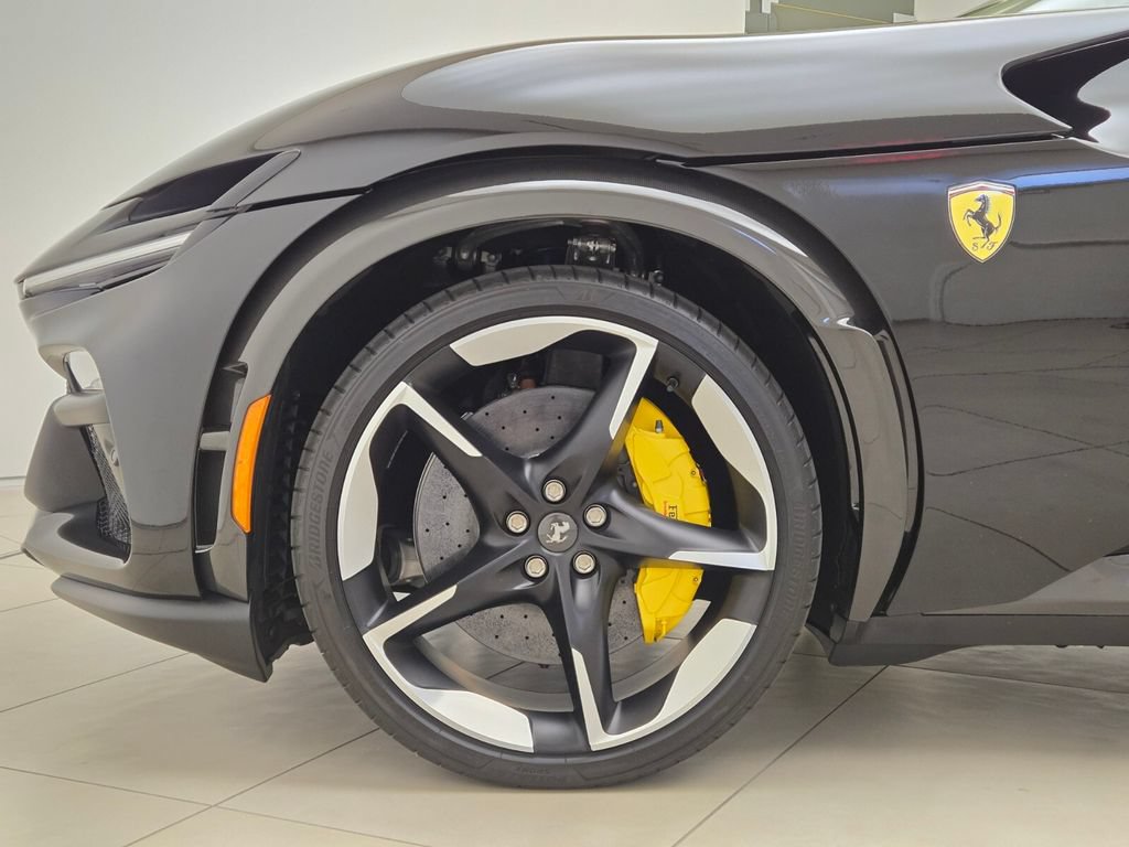 Used 2025 Ferrari Purosangue AWD/4WD image 13