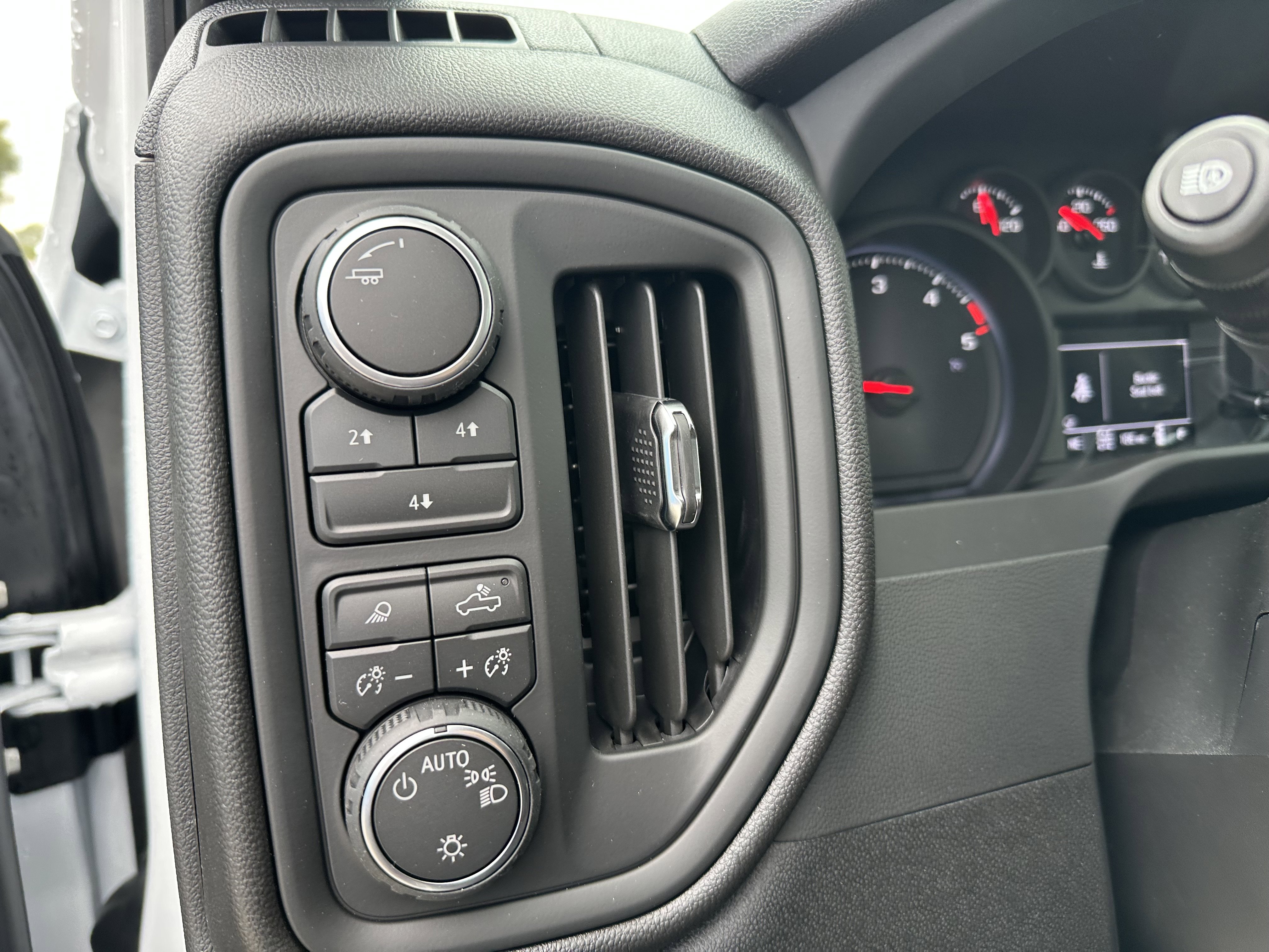 New 2026 Chevrolet Silverado 2500 Custom w/ Custom Value Package image 20