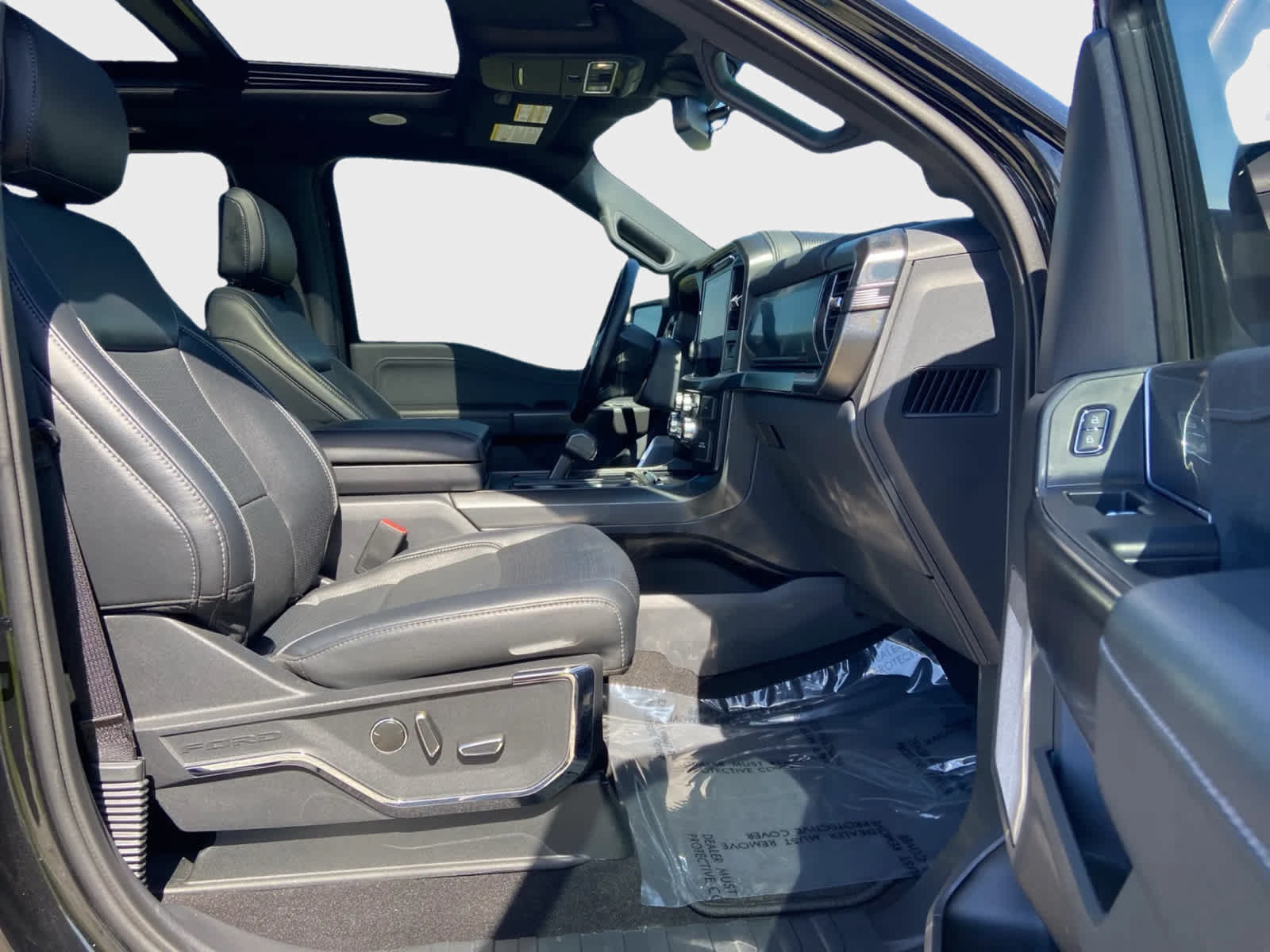 Used 2024 Ford F150 Lariat w/ Equipment Group 502A High AWD/4WD image 10