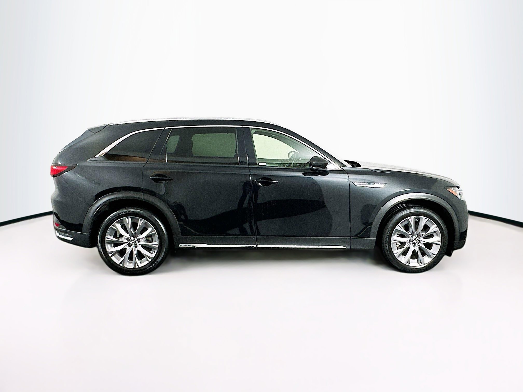 Used 2025 MAZDA CX-90 3.3 Turbo w/ Premium Plus Pkg image 10