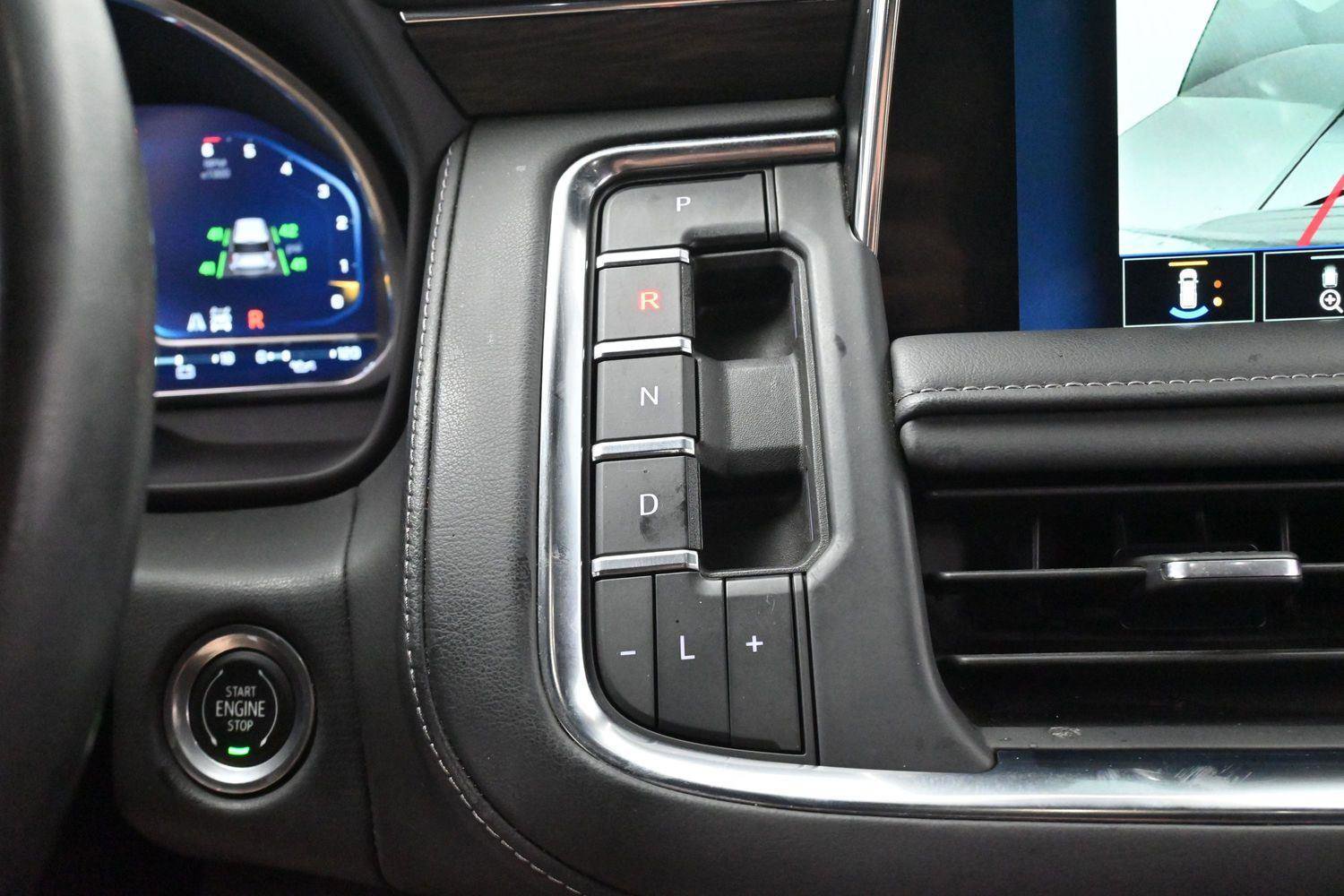 Used 2023 Chevrolet Tahoe LT w/ Luxury Package AWD/4WD image 25