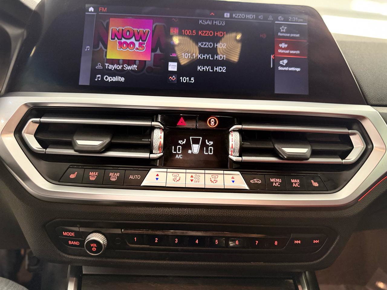 Used 2022 BMW 330i Sedan w/ Driving Assistance Package image 19