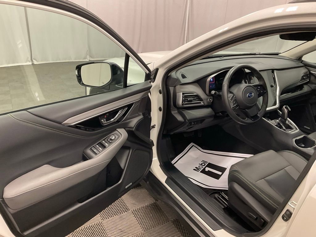 Used 2024 Subaru Outback Onyx Edition XT image 4