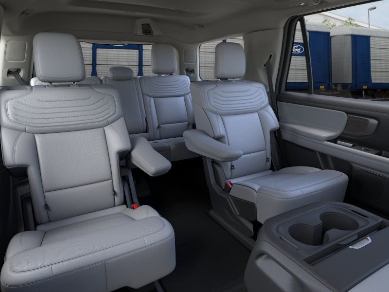 New 2026 Ford Expedition Platinum w/ Platinum Ultimate Package AWD/4WD image 12