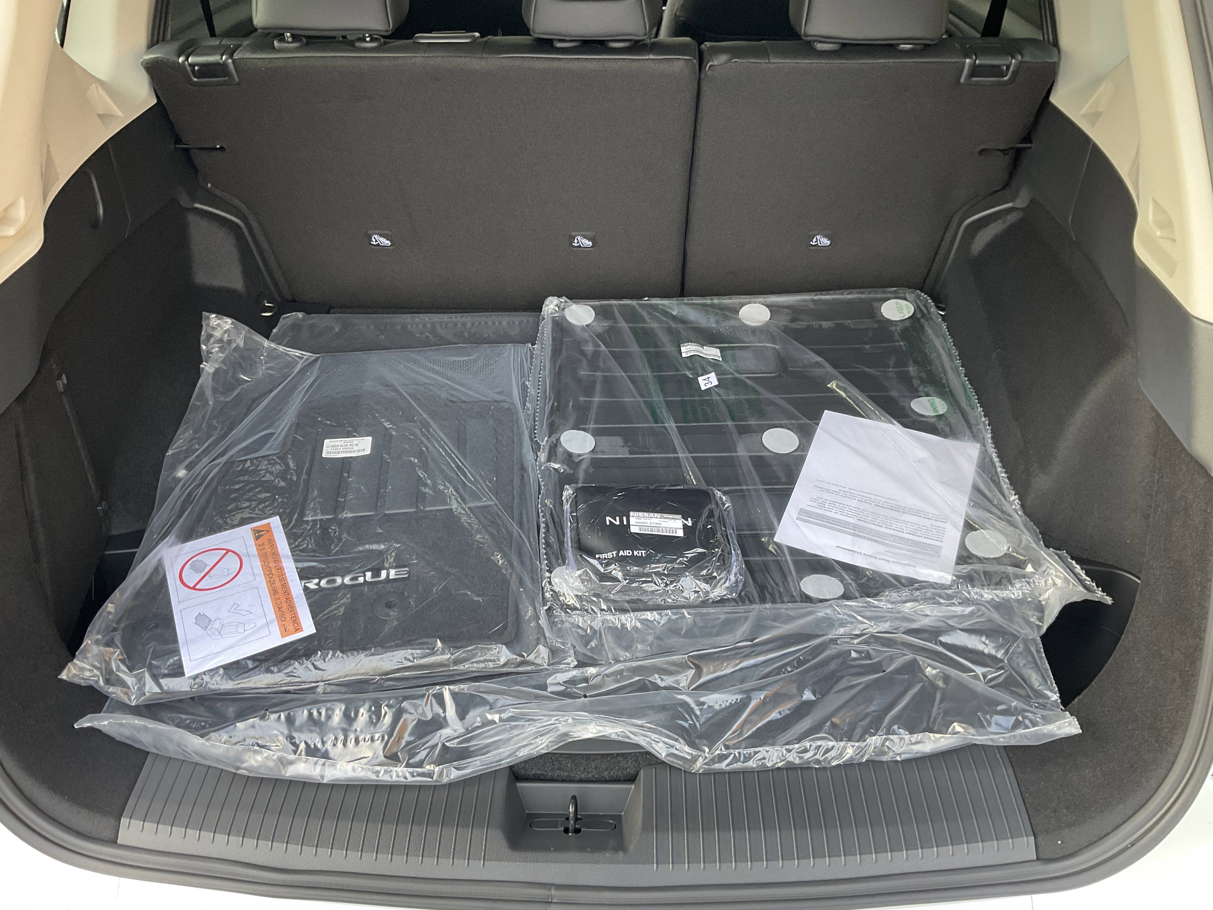 Used 2026 Nissan Rogue SV w/ SV Premium Package image 43