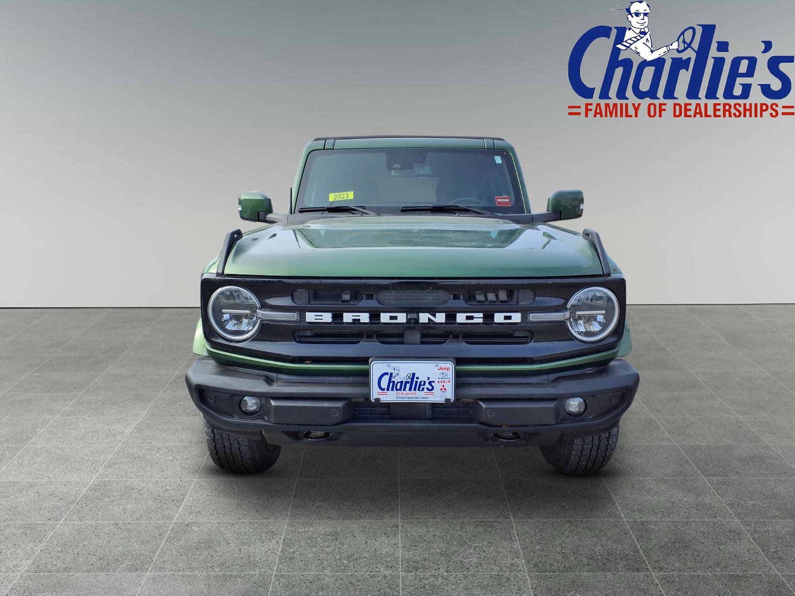 Used 2023 Ford Bronco Outer Banks image 2