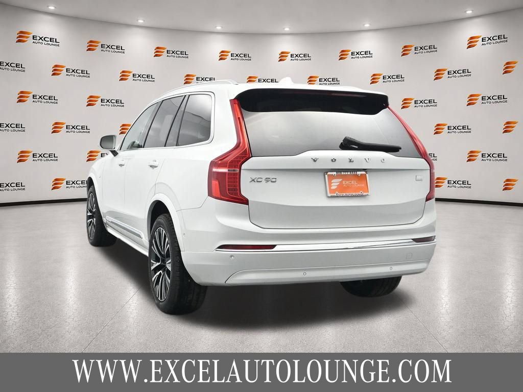 Used 2024 Volvo XC90 T8 Plus AWD/4WD image 3