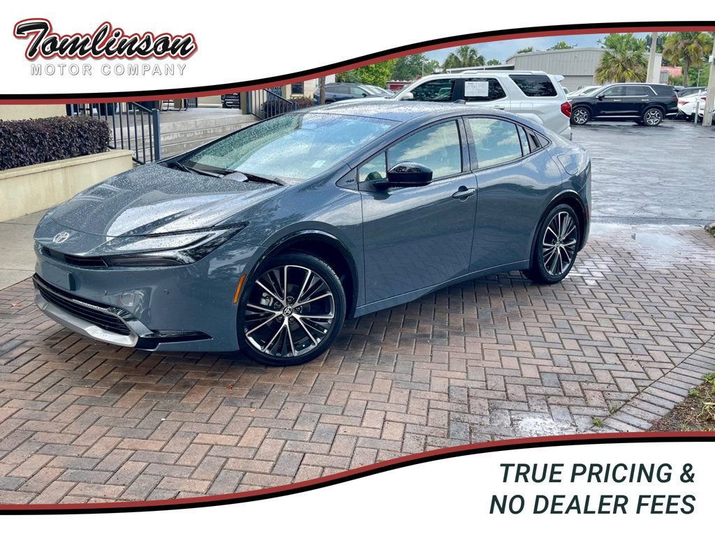 Used 2026 Toyota Prius XLE FWD image 1