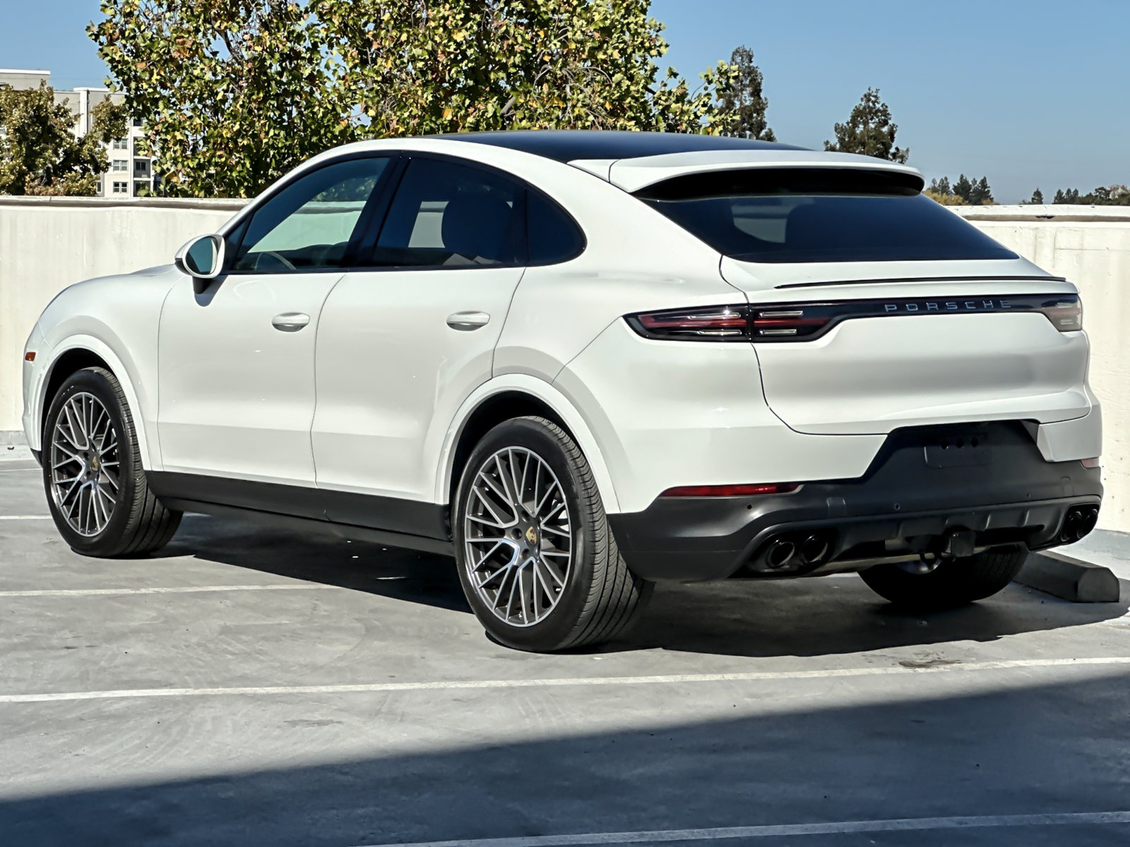 Certified 2021 Porsche Cayenne Coupe AWD/4WD image 4