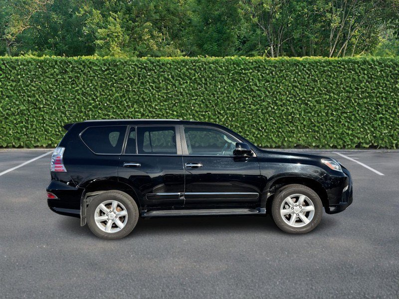 Used 2015 Lexus GX 460 image 2