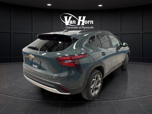 Used 2025 Chevrolet Trax LT FWD image 3
