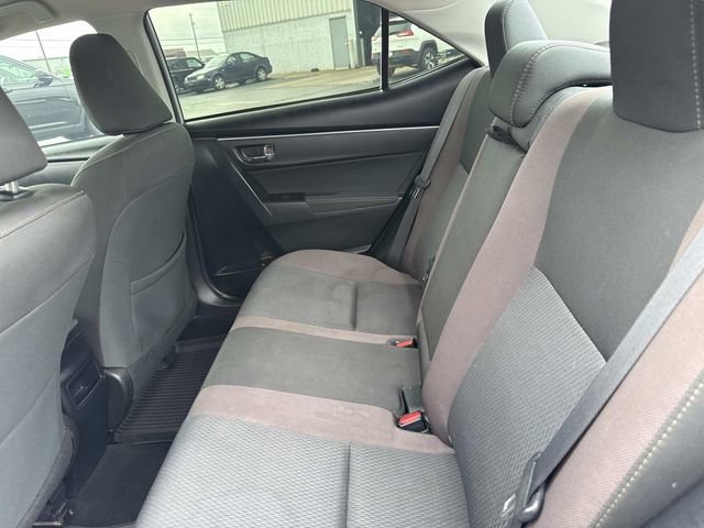 Used 2018 Toyota Corolla LE FWD image 23