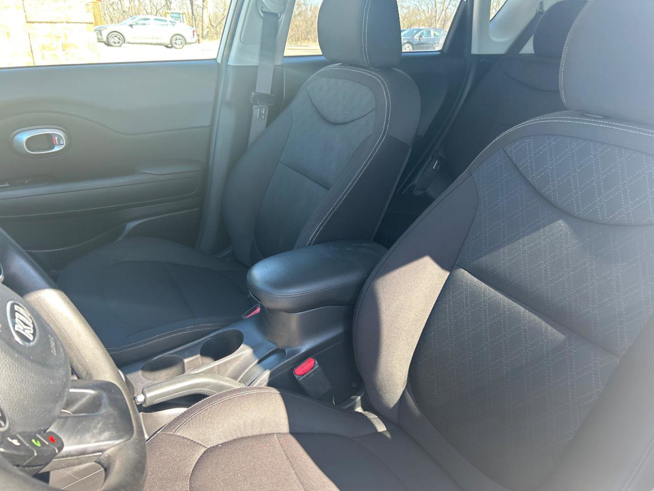 Used 2016 Kia Soul w/ Convenience Package image 19