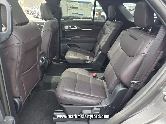 New 2026 Ford Explorer Platinum RWD image 7