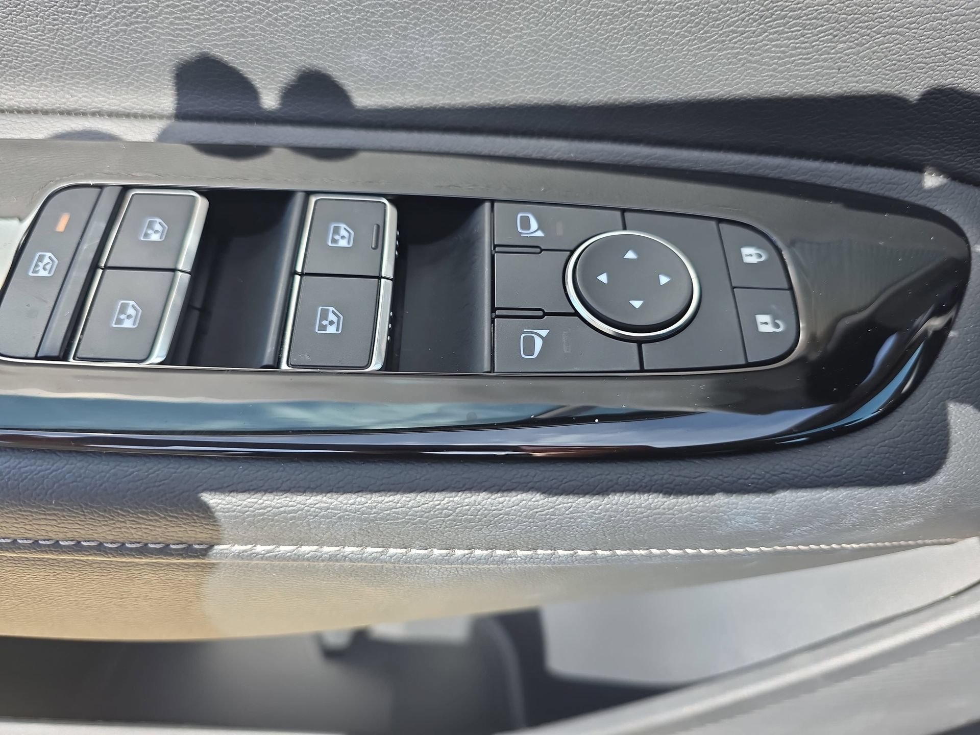 Used 2025 Nissan Murano SL w/ Cargo Package AWD/4WD image 27