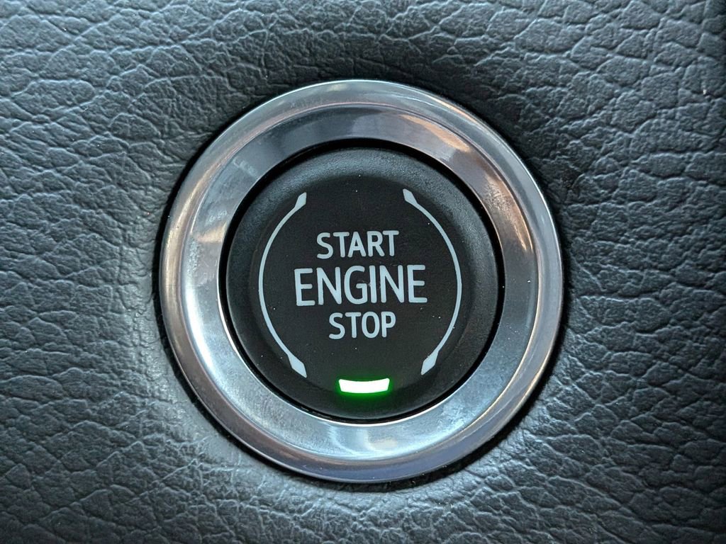 Used 2023 GMC Yukon Denali image 31