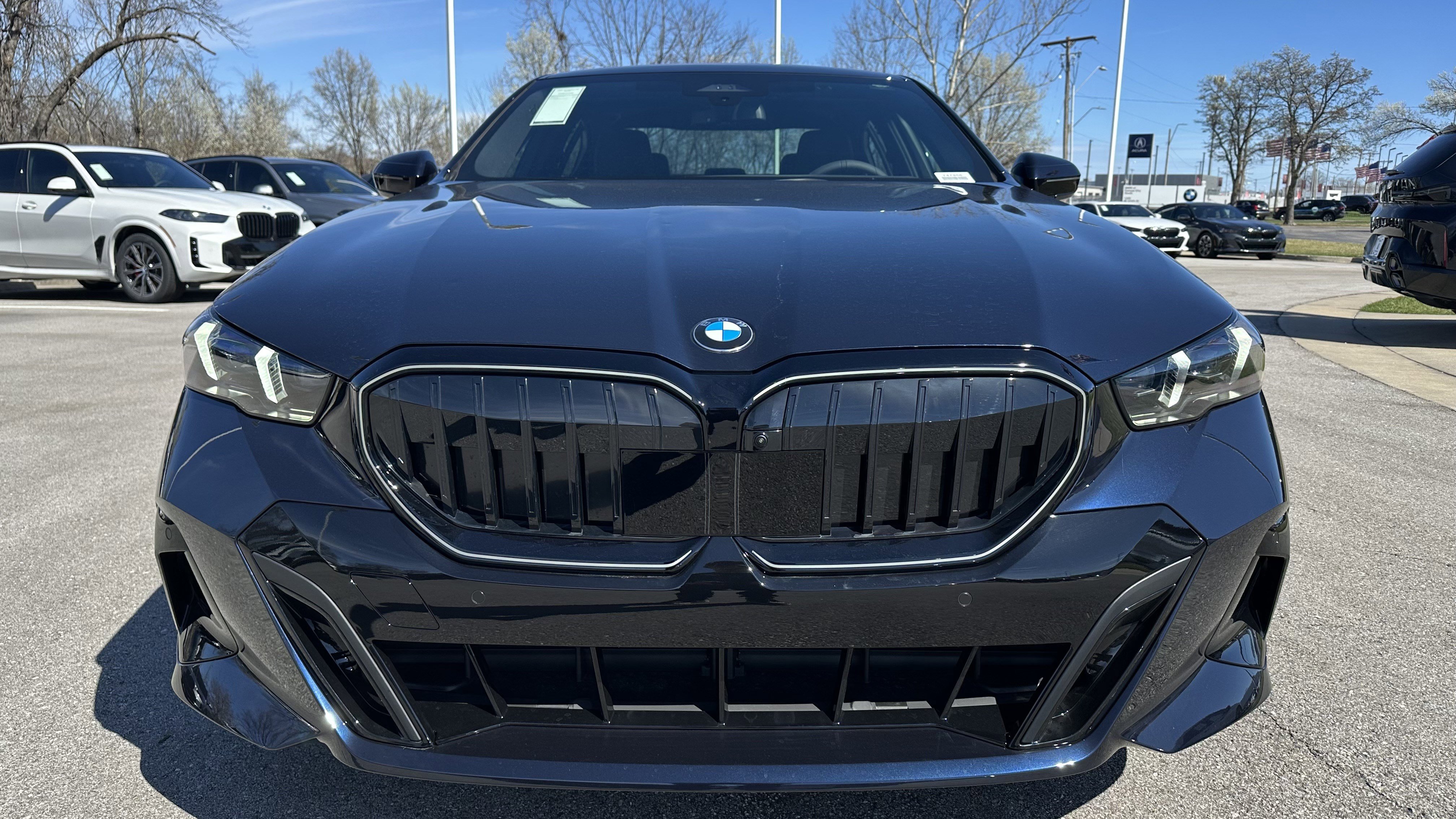 New 2026 BMW 540i xDrive w/ M Sport Package AWD/4WD image 3