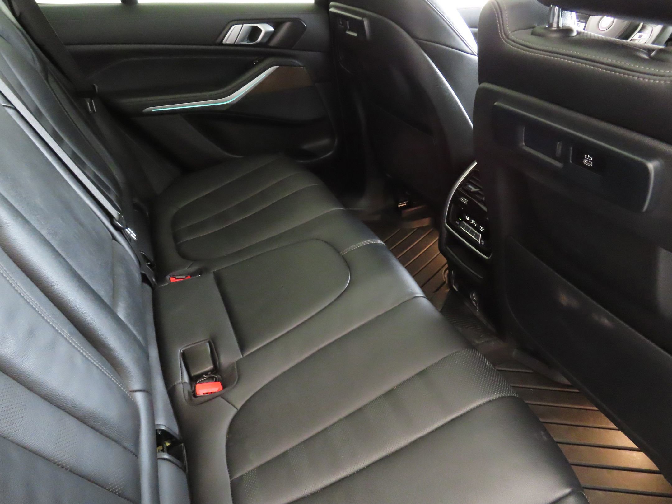 Used 2021 BMW X5 sDrive40i w/ Convenience Package image 27