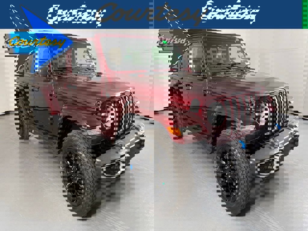 Used 2022 Jeep Wrangler Unlimited Sahara image 1