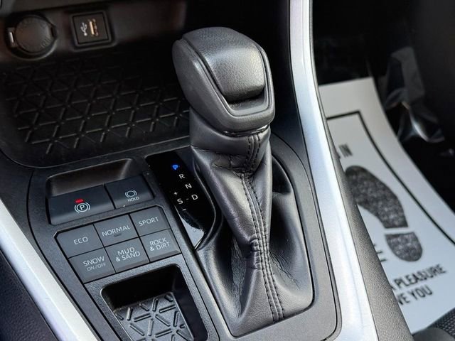 Used 2024 Toyota RAV4 LE image 24