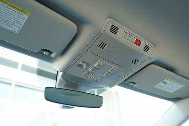 Used 2024 Volkswagen Jetta SE image 23