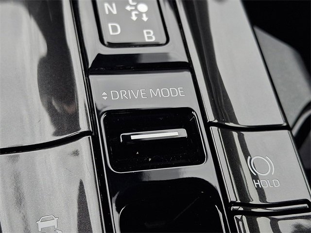 Used 2024 Toyota Crown XLE image 23