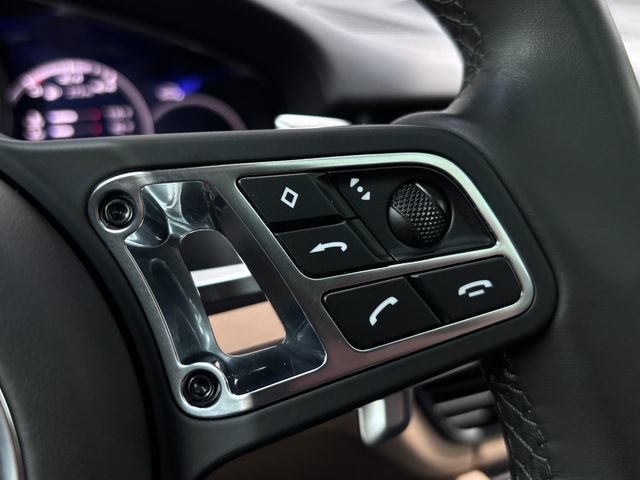 Certified 2022 Porsche Cayenne Turbo S AWD/4WD image 17