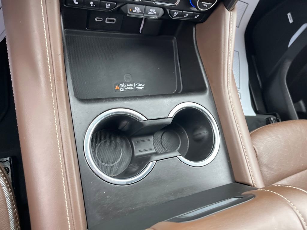 Used 2021 Chevrolet Suburban High Country image 19