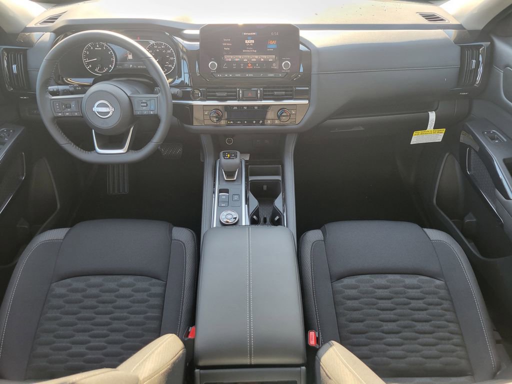 New 2025 Nissan Pathfinder SV image 20