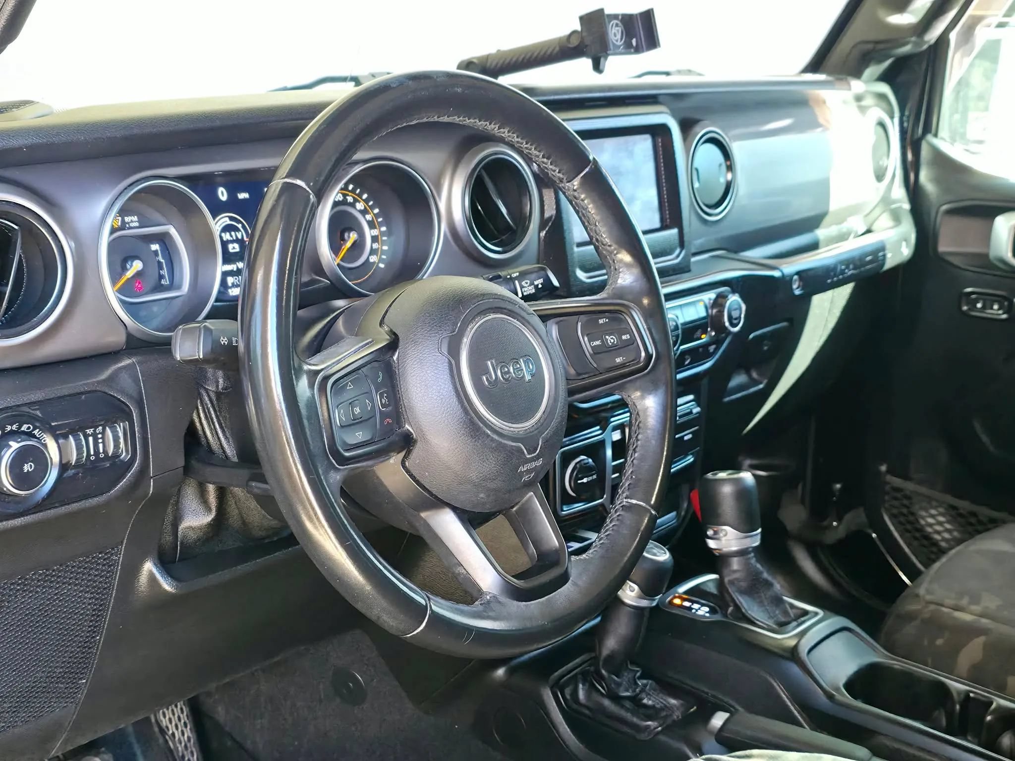 Used 2019 Jeep Wrangler Unlimited Sport S AWD/4WD image 9
