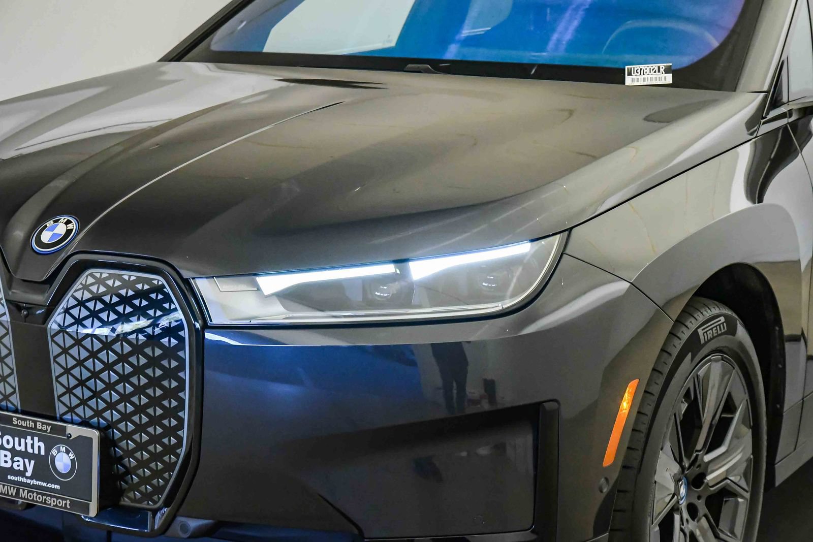 Certified 2024 BMW iX xDrive50 AWD/4WD image 9